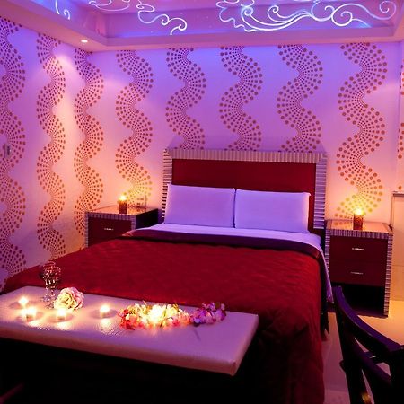 Holyone Hotel Тайпей Екстериор снимка