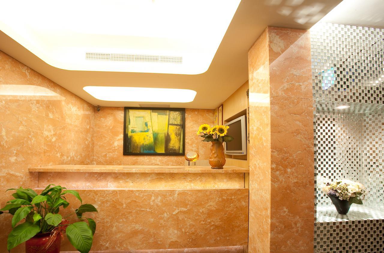 Holyone Hotel Тайпей Екстериор снимка