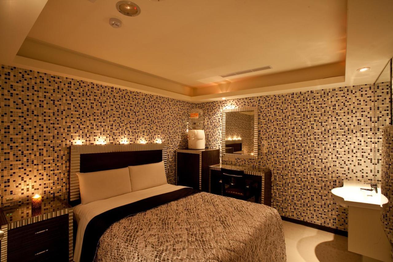 Holyone Hotel Тайпей Екстериор снимка
